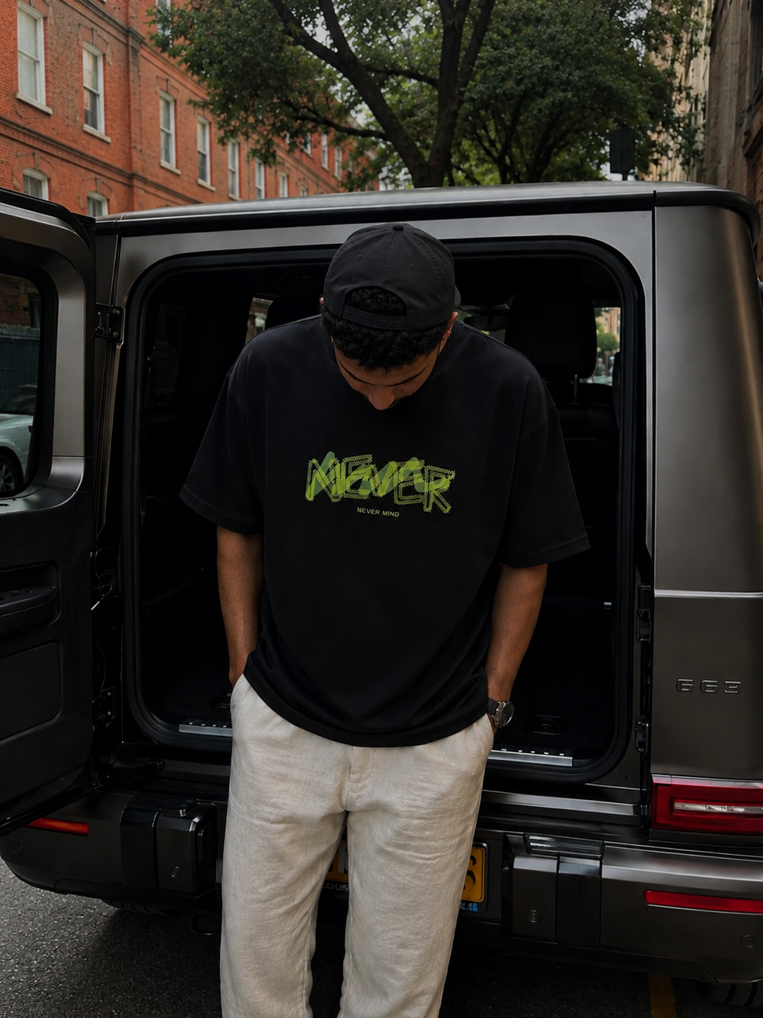 NEVER MIND Oversized T-Shirt
